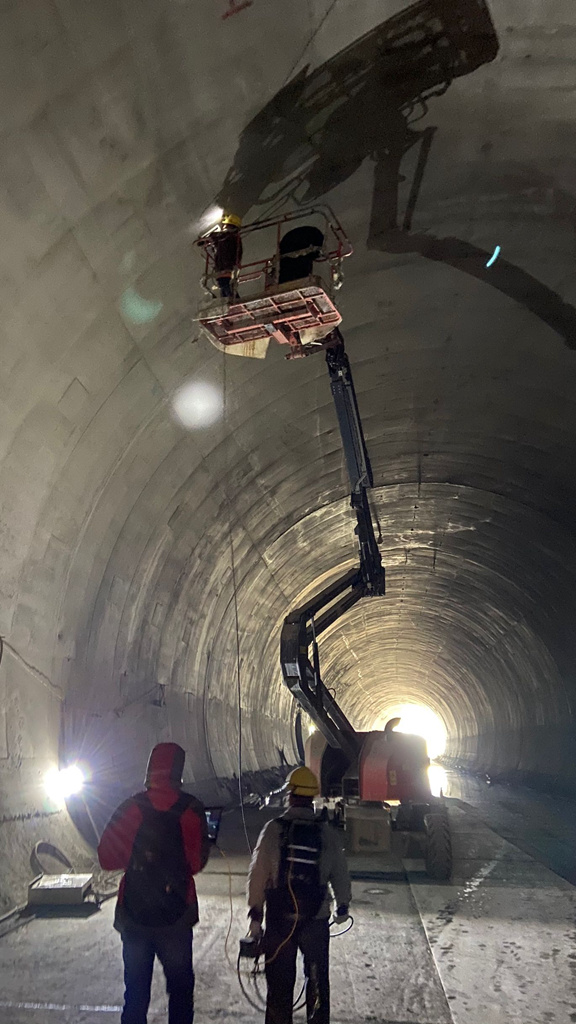 地质雷达法检测隧道衬砌质量